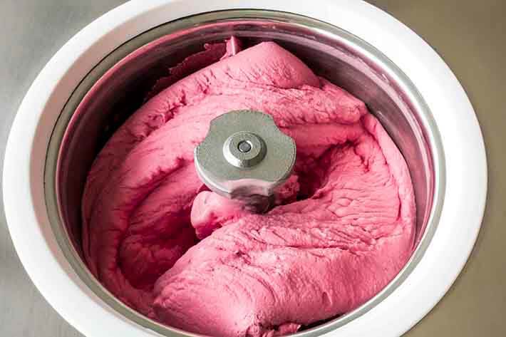 Gelato Churning Slow, For Dense, Creamy Feel